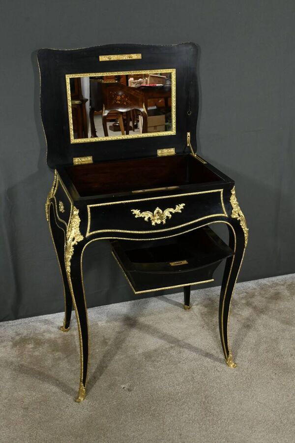 Travailleuse en Poirier noirci, époque Napoléon III – Milieu XIXe