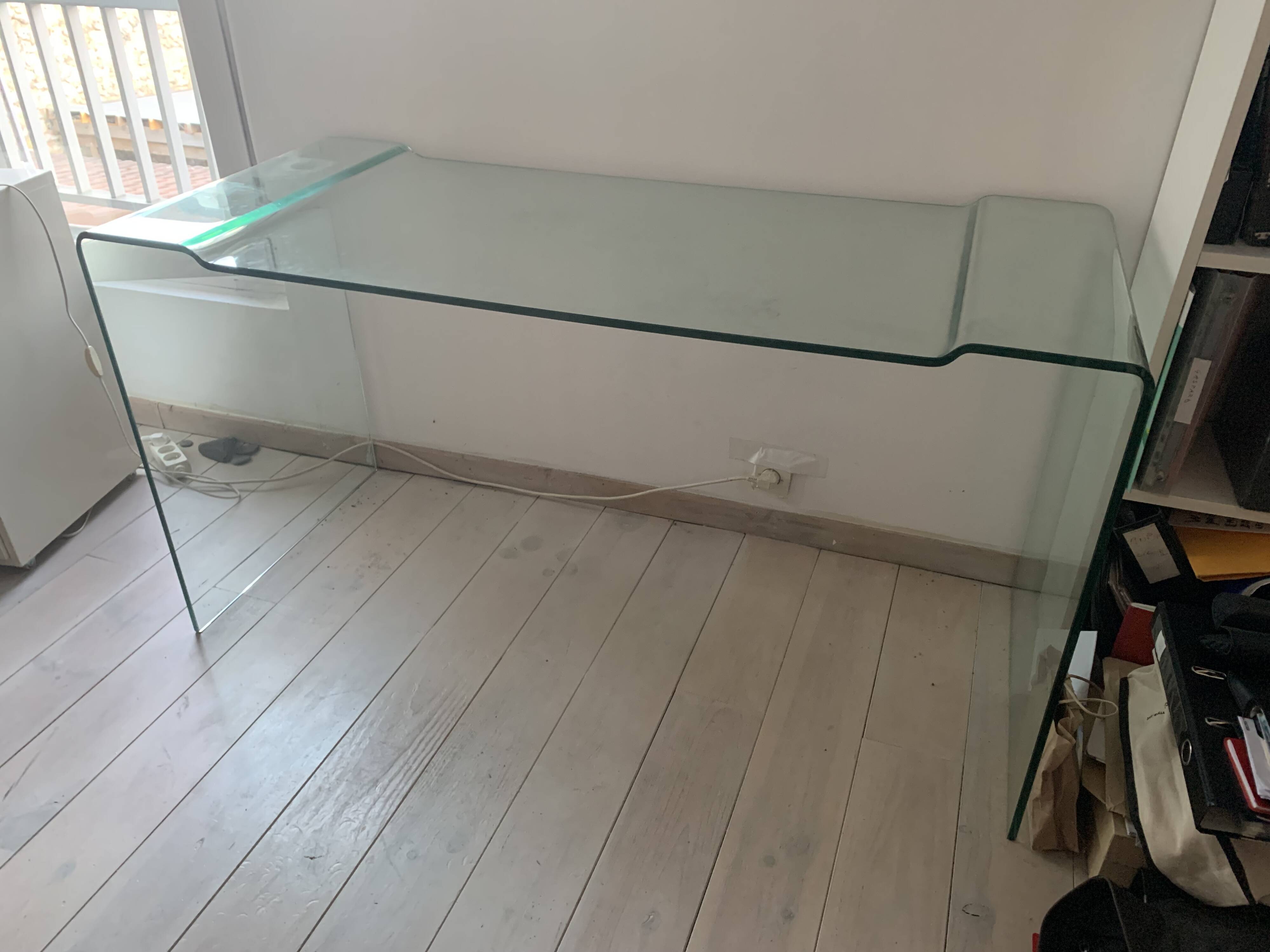 Bureau en verre