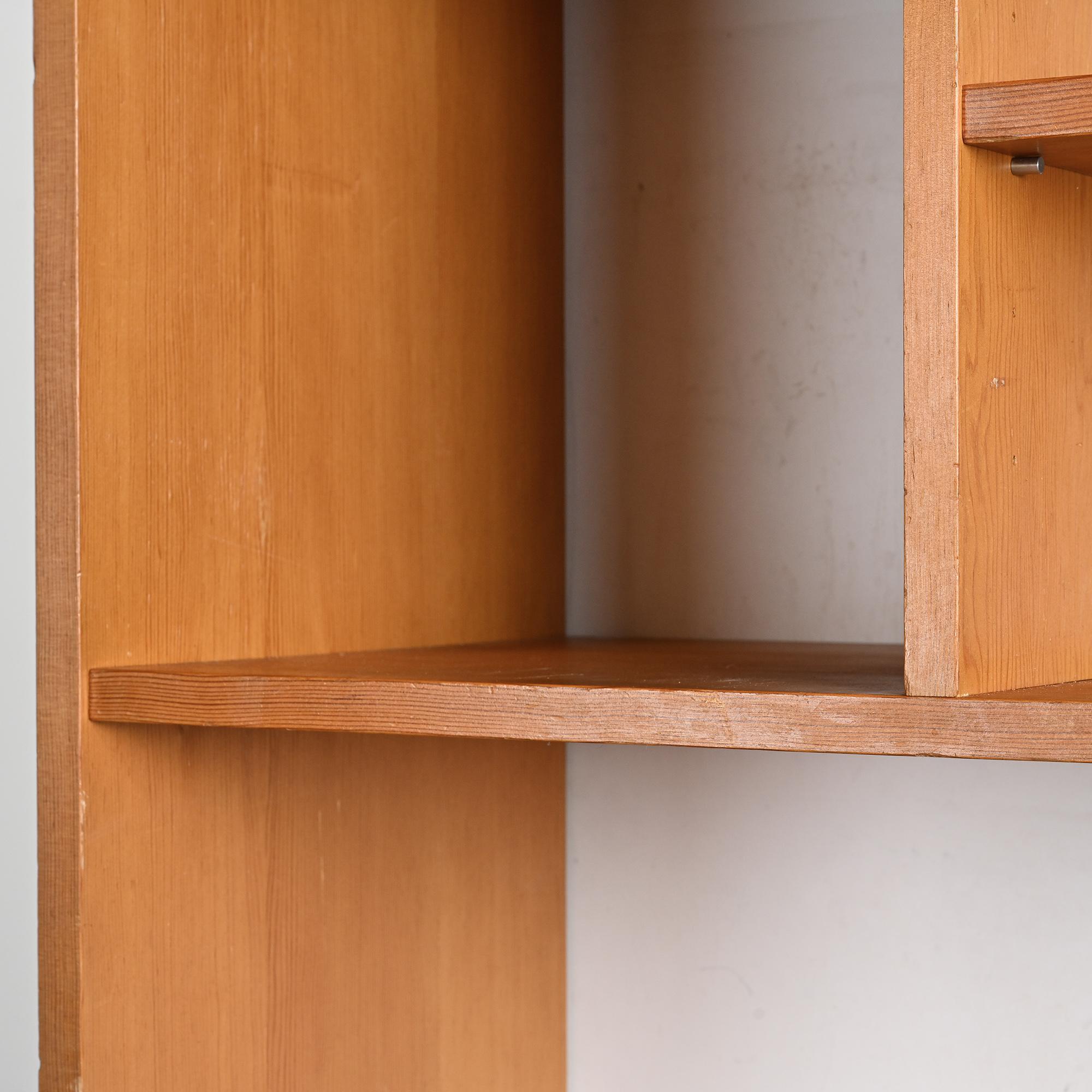 Wooden library by Pierre Guariche for Negroni, La Plagne, 1960s