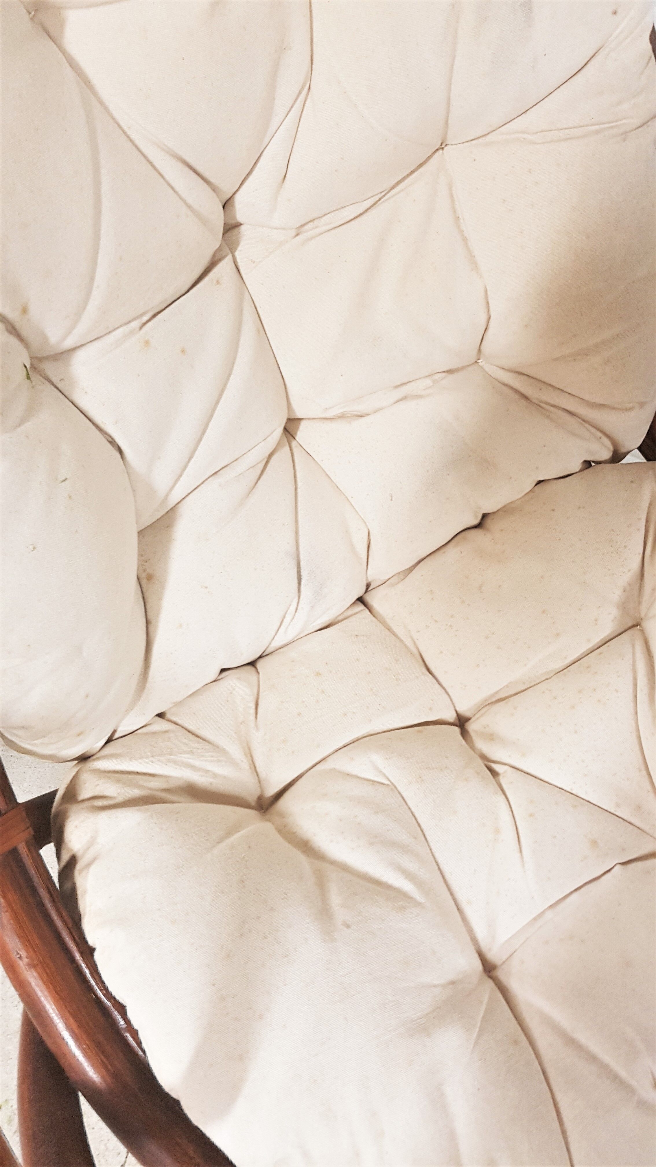 Rotating rattan chair