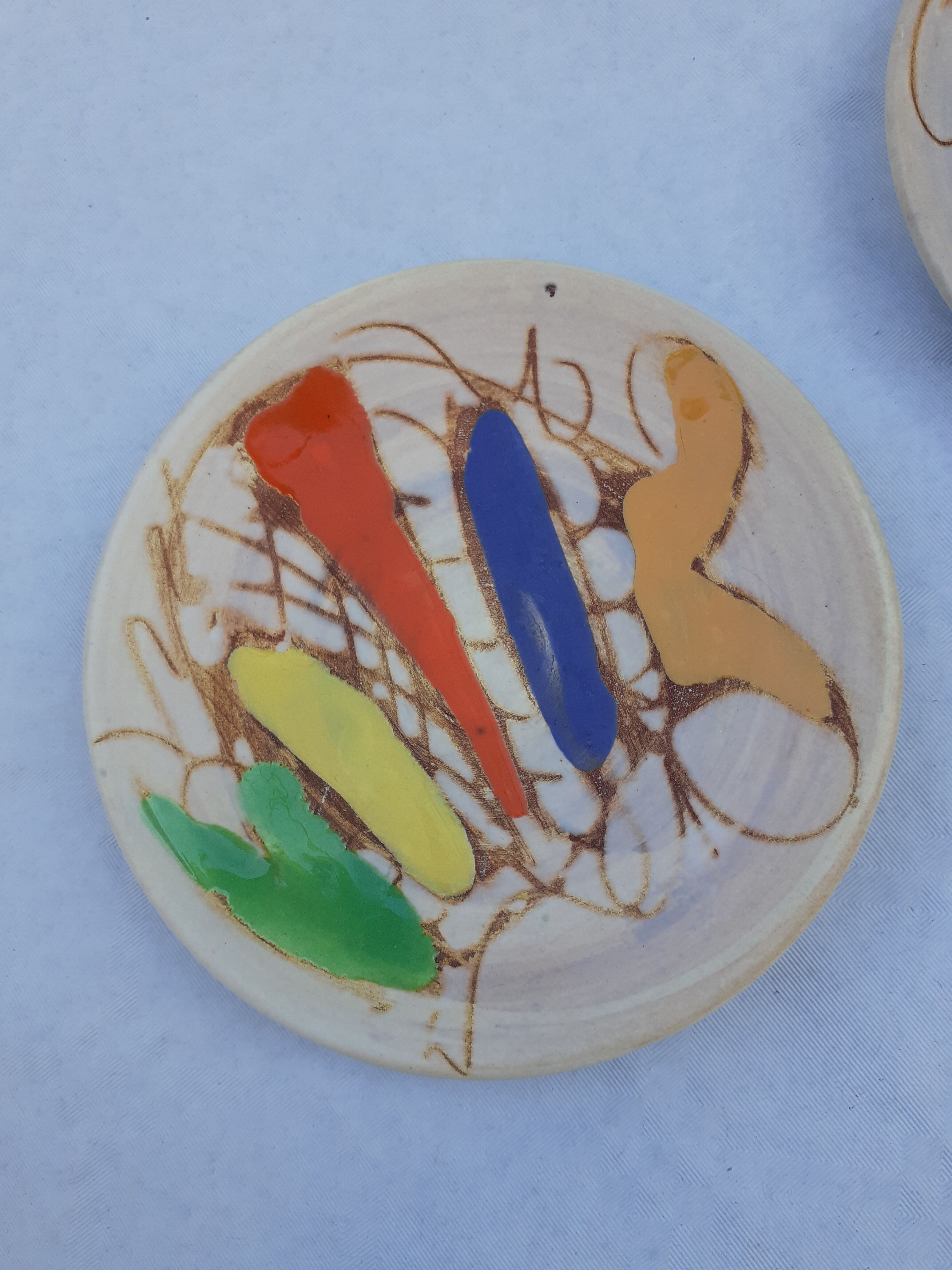 Enamelled plates