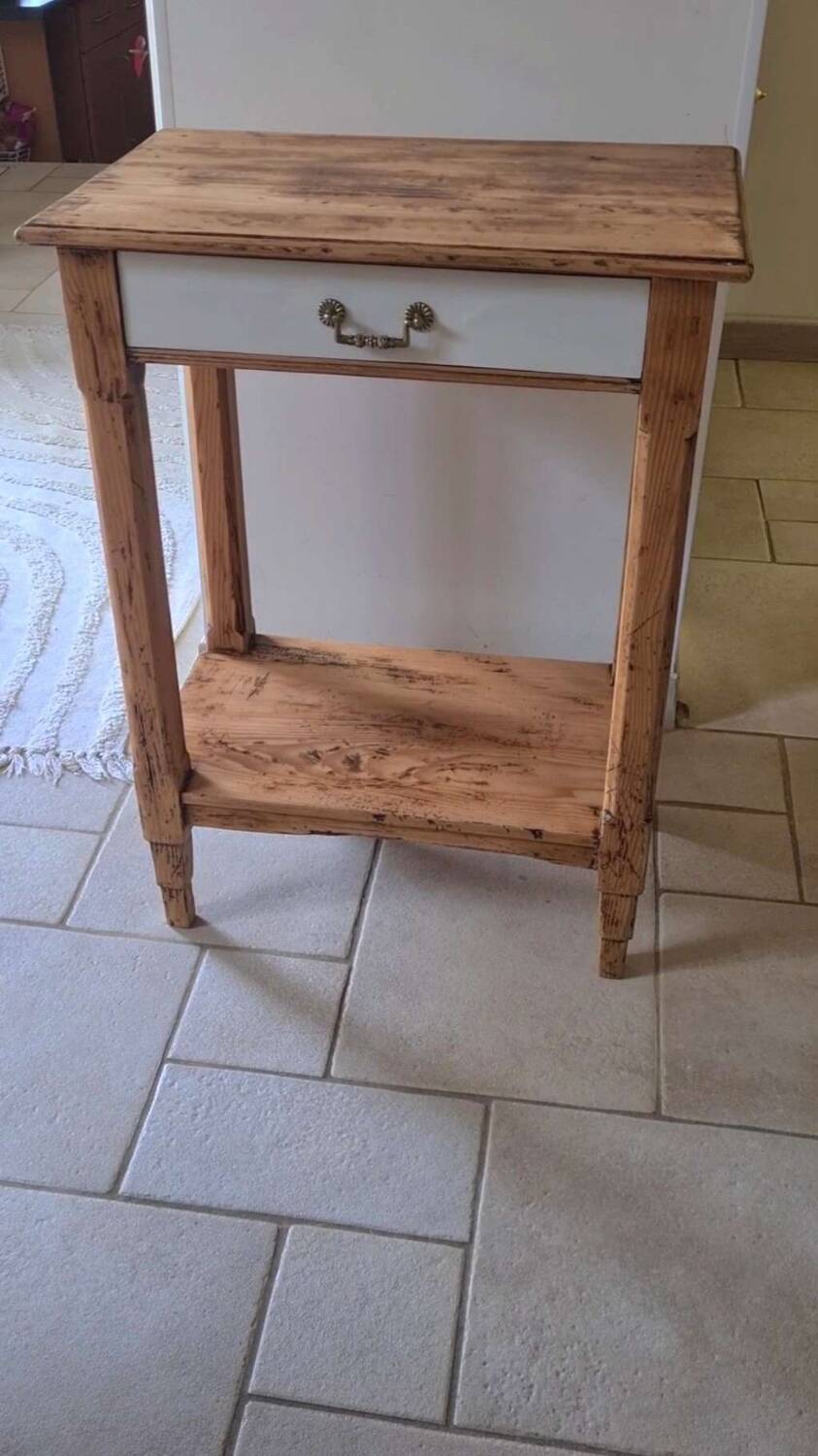 Country chic console side table