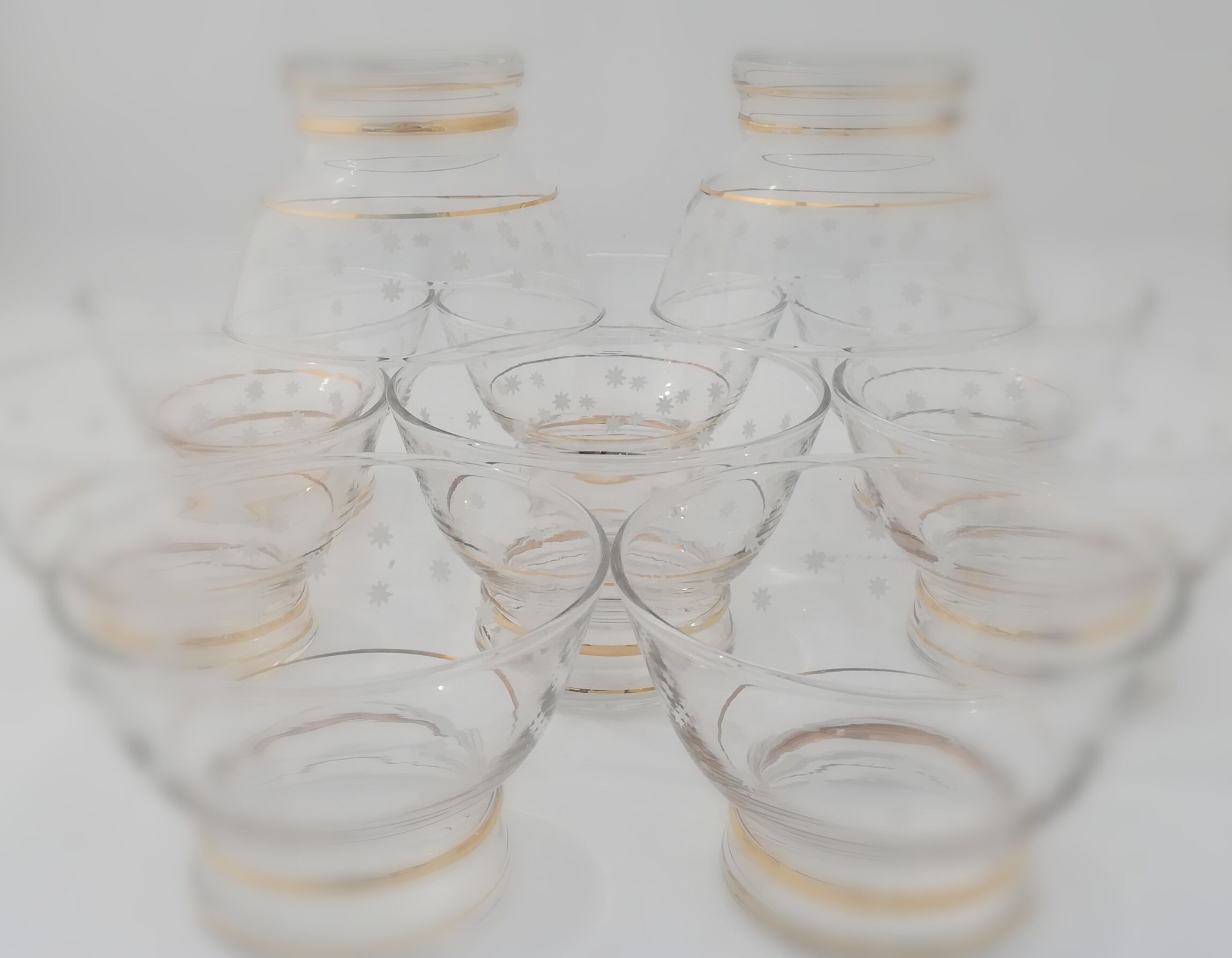 Lot of 10 glass cups