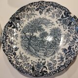 Plats de service, assiettes et saucière style anglais