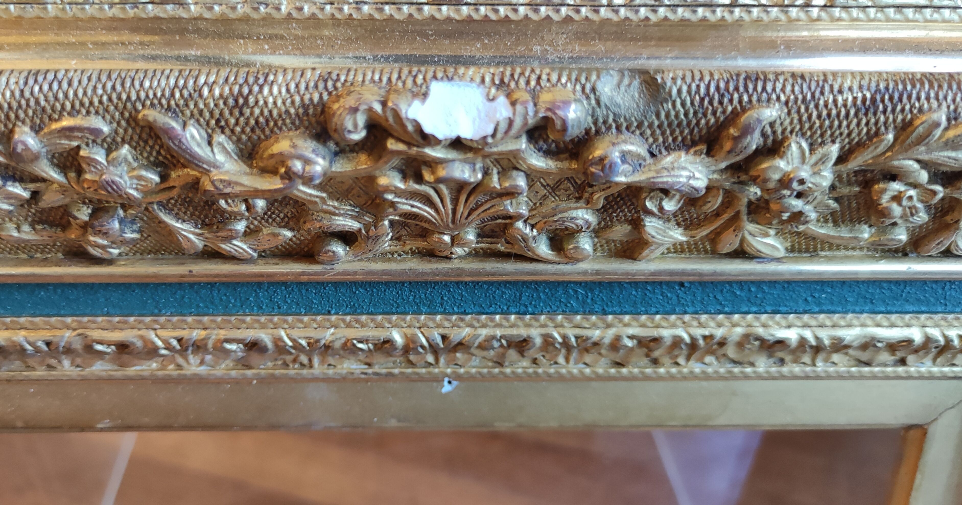 Old gilded frame/19th century