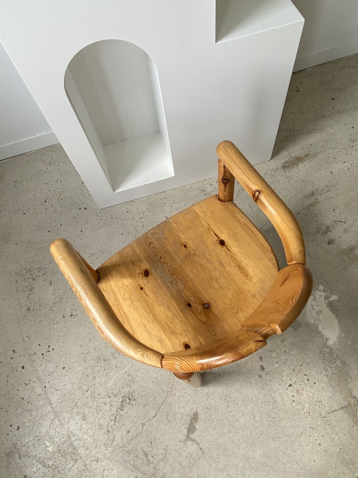 Pine armchair René Daumiller