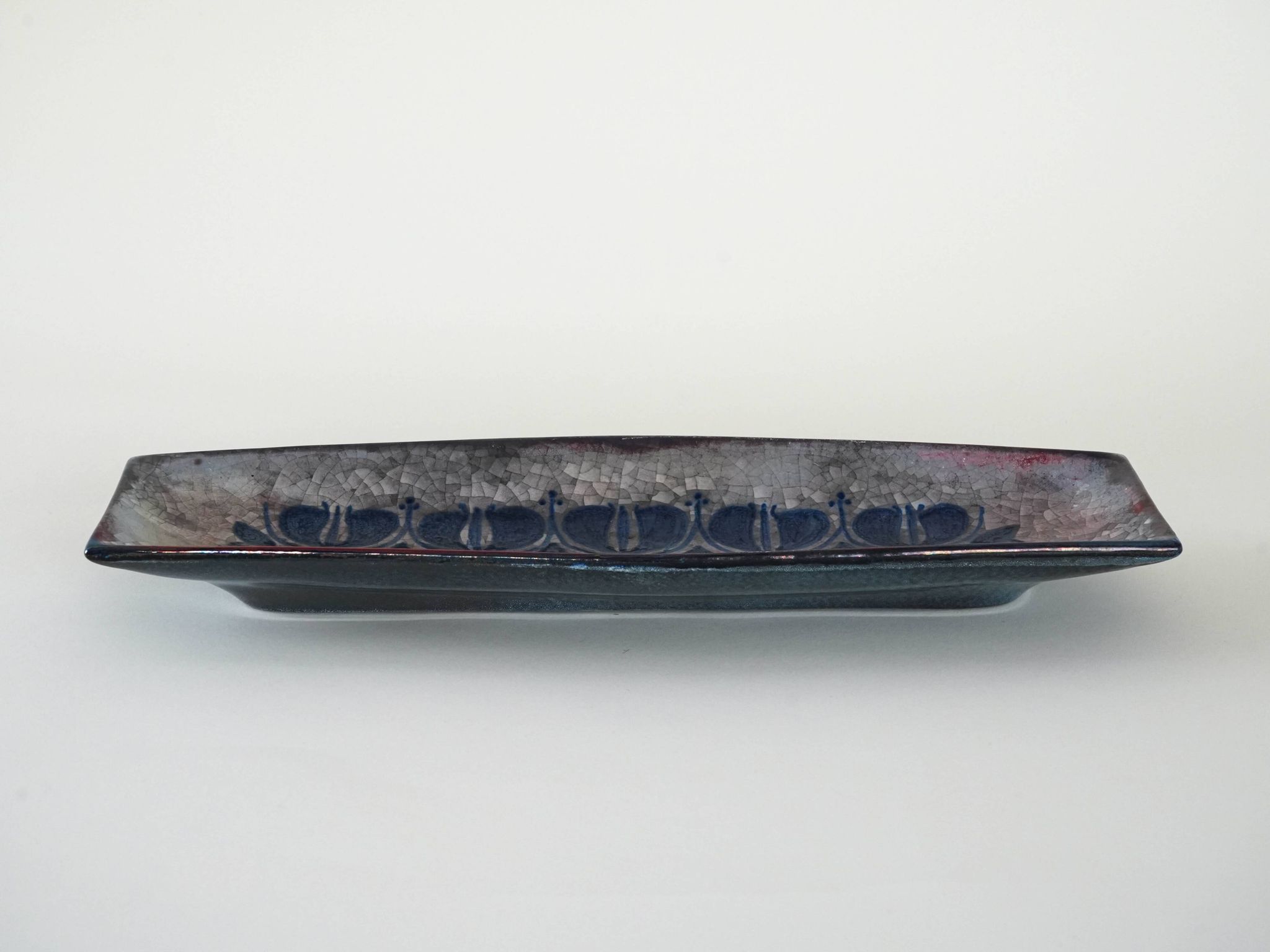 Plat en céramique, design danois, années 1960, designer : Marianne Starck
