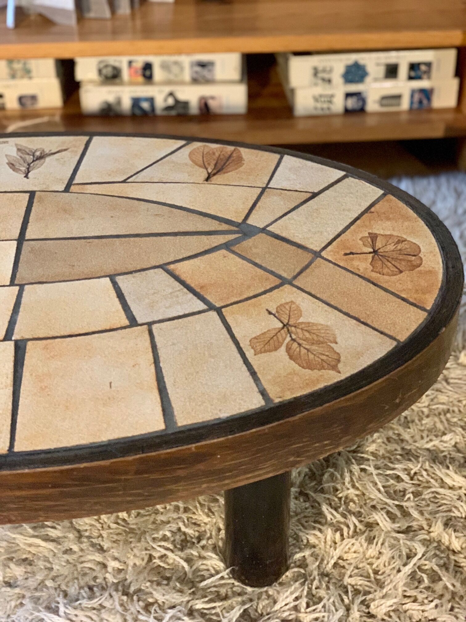 Oval coffee table Raymonde Leduc, 60s