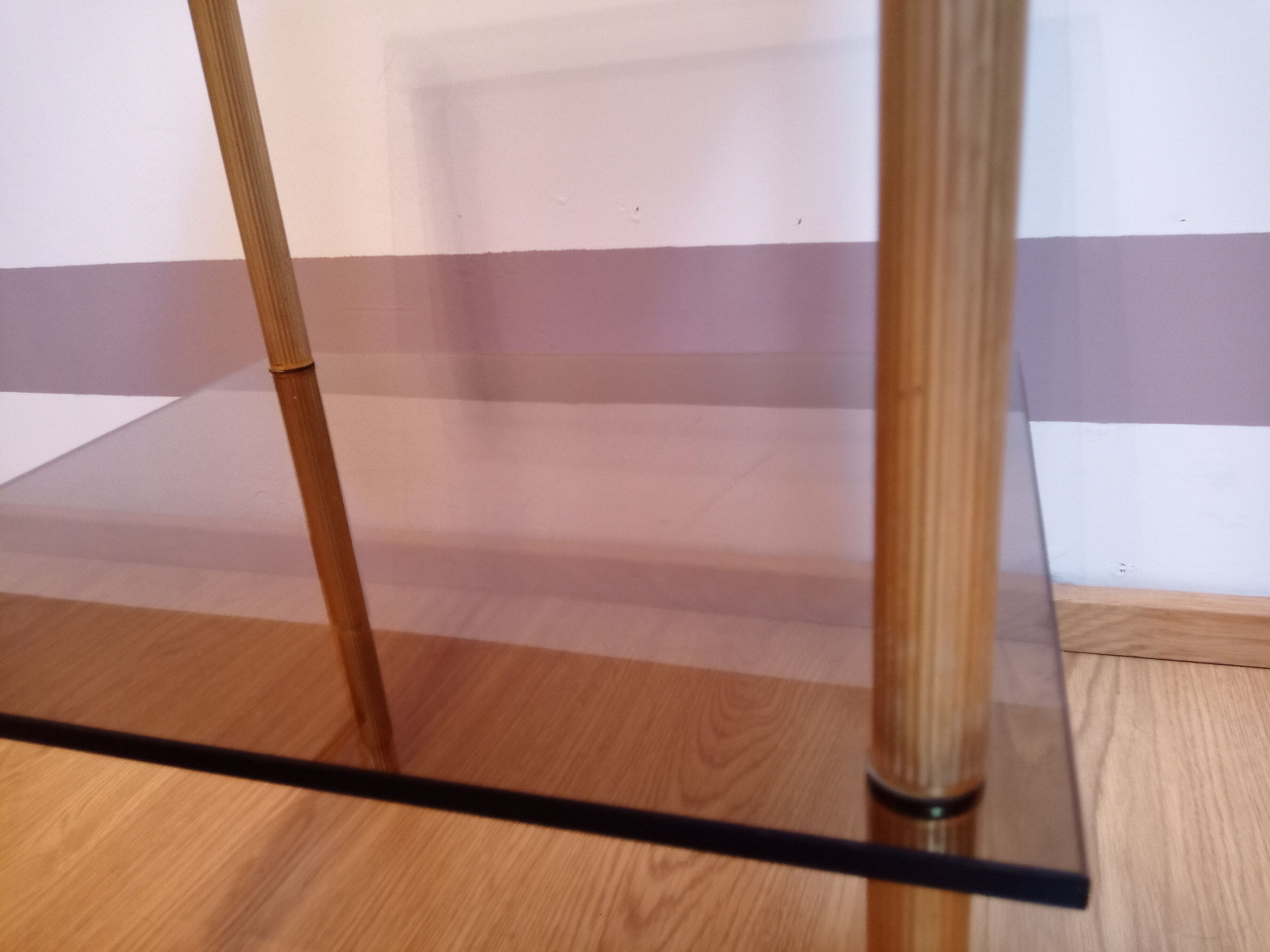 Sofa tip vintage in golden streaked brass and smoked glass