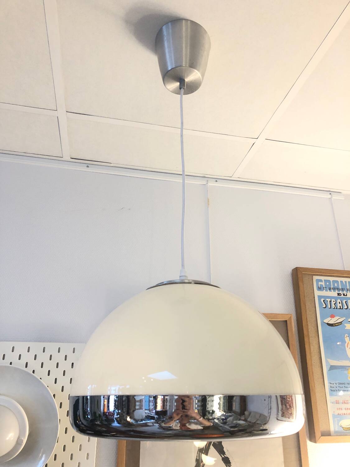 Guzzini style shade 1970