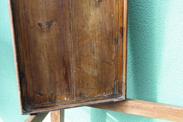 Table de métier, début 20ème, en bois et zinc riveté