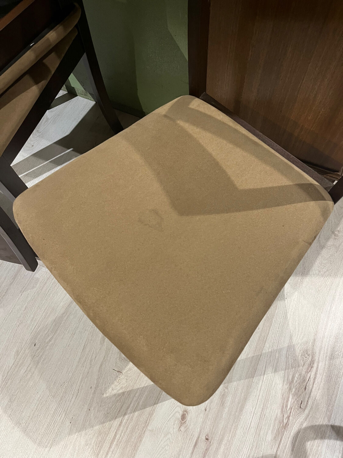 Set of 6 vintage wood and velvet chairs