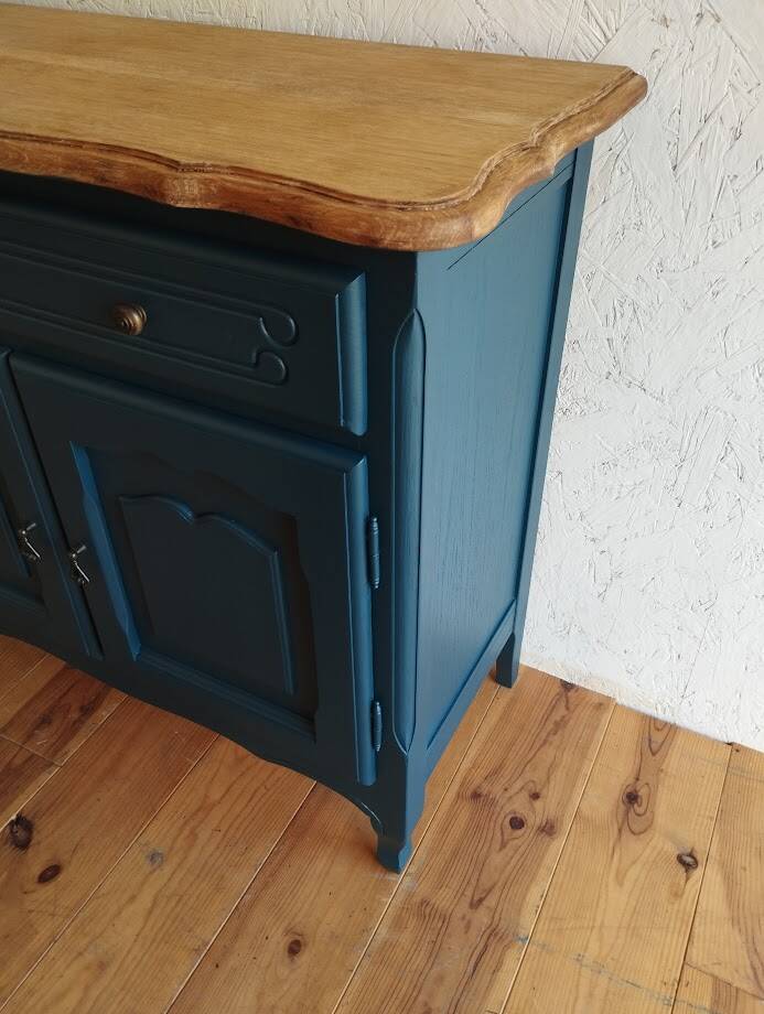 occasional furniture