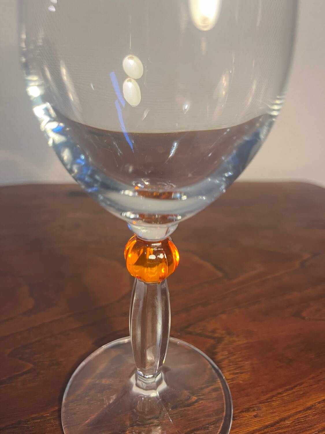 Verre à pied eau vin