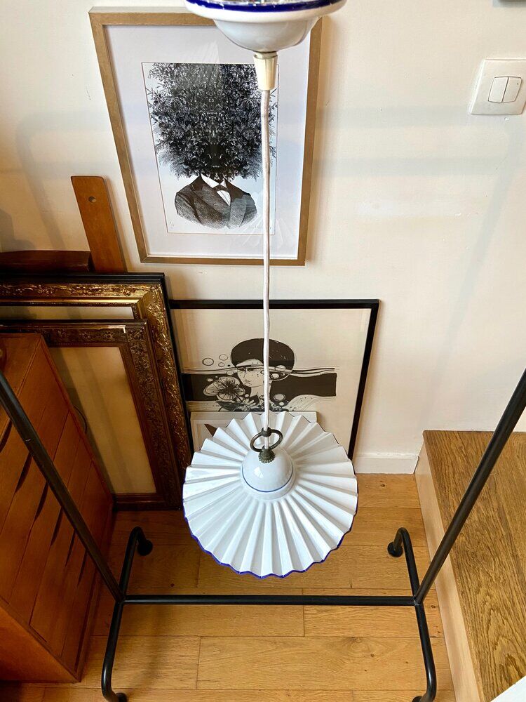 Porcelain suspension