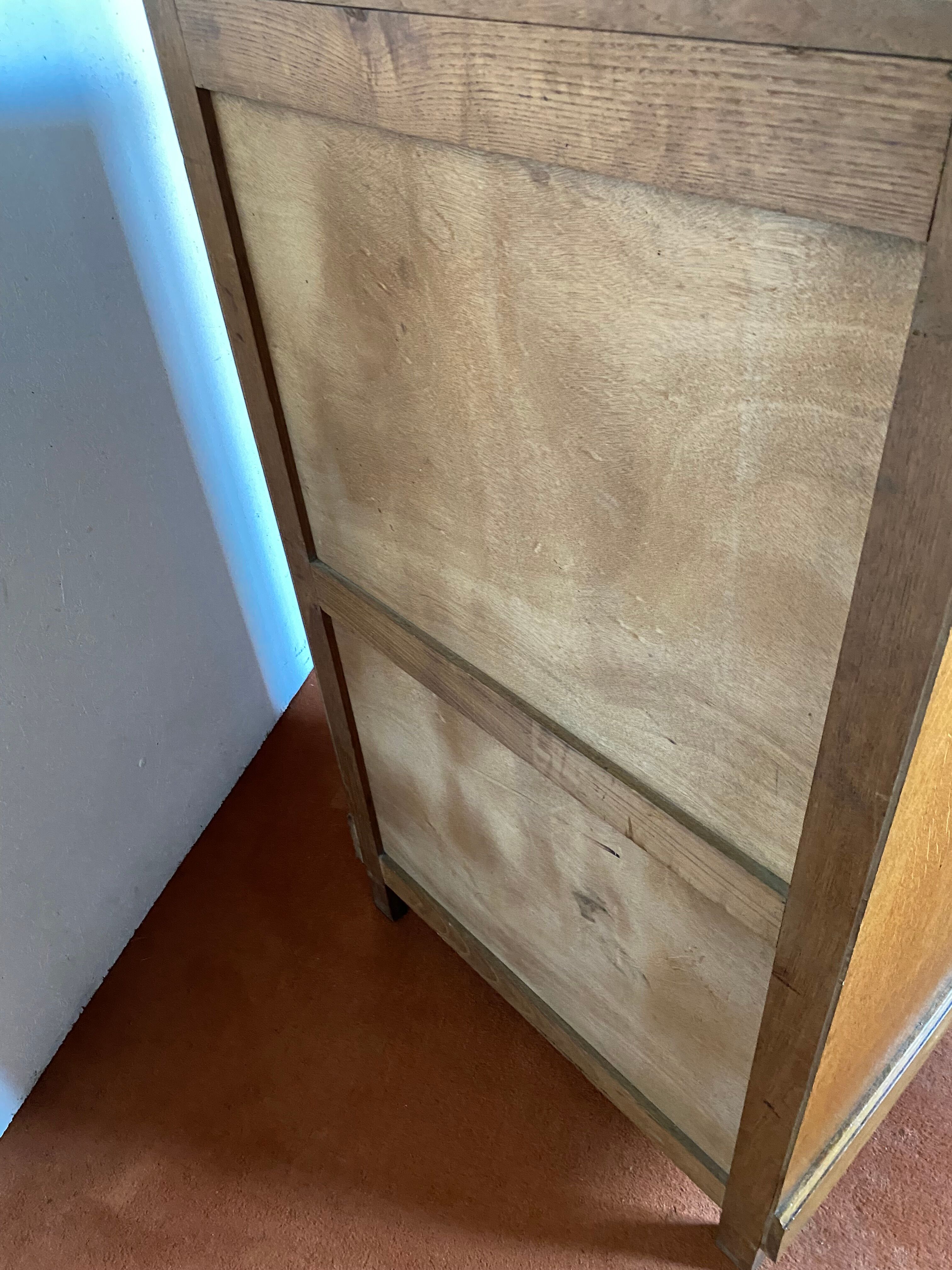 Commode -semainier vintage 6 drawers. Light oak wood furniture in very good condition