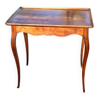 Side table in walnut in the Louis XV style, 19th century.