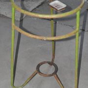 Vintage green circular iron jardinière from Hungary, 1940s, with a tripod base.