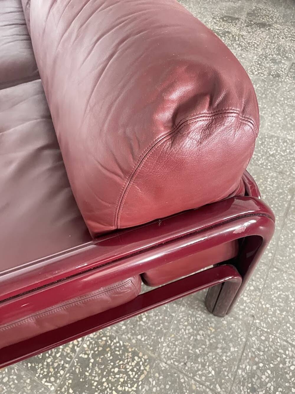 Gae Aulenti Three-seater sofa for Knoll International 1977 USA