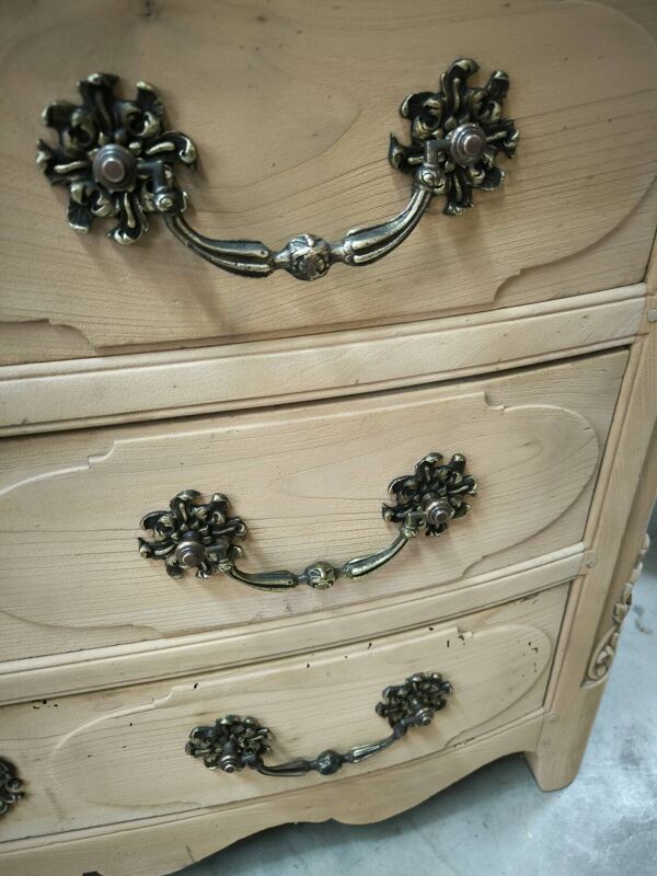 Commode merisier massif naturel style Louis XIV