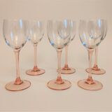 6 glasses on foot