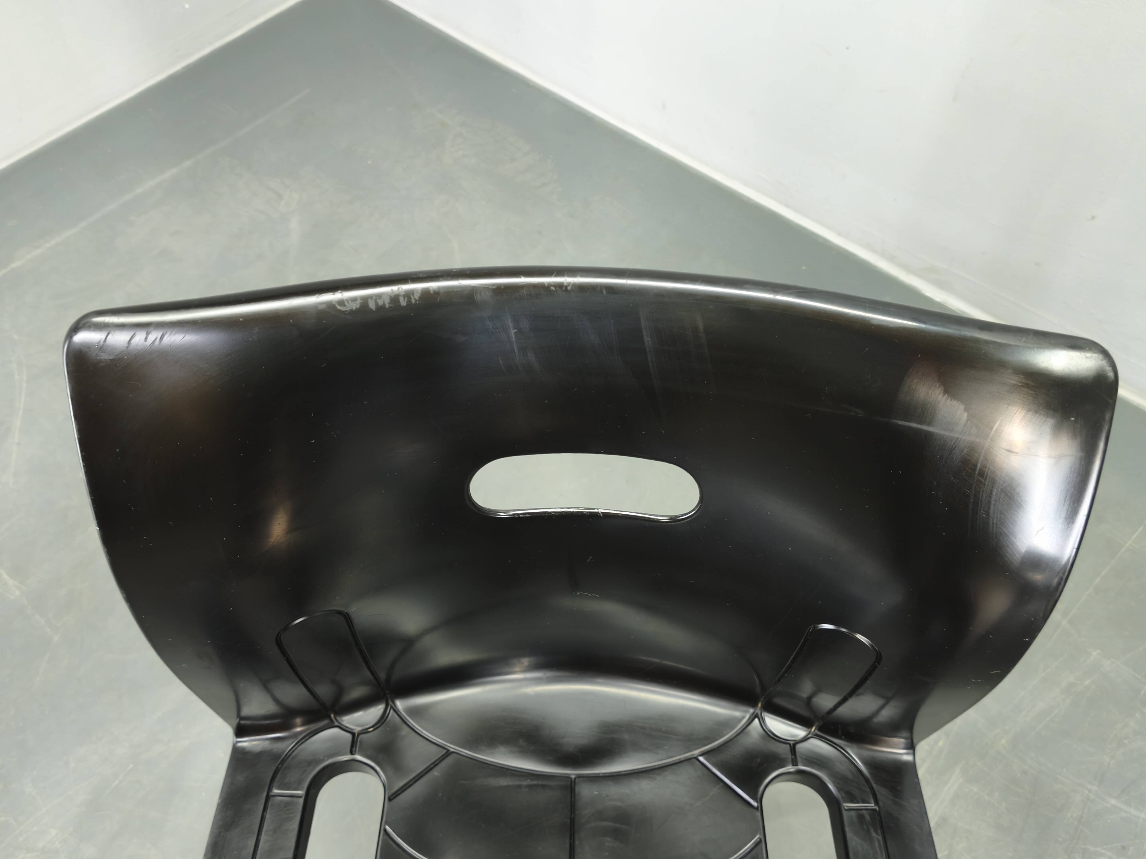 Ensemble de 4 chaises Kartell modèle 4870 par Anna Castelli Ferrieri