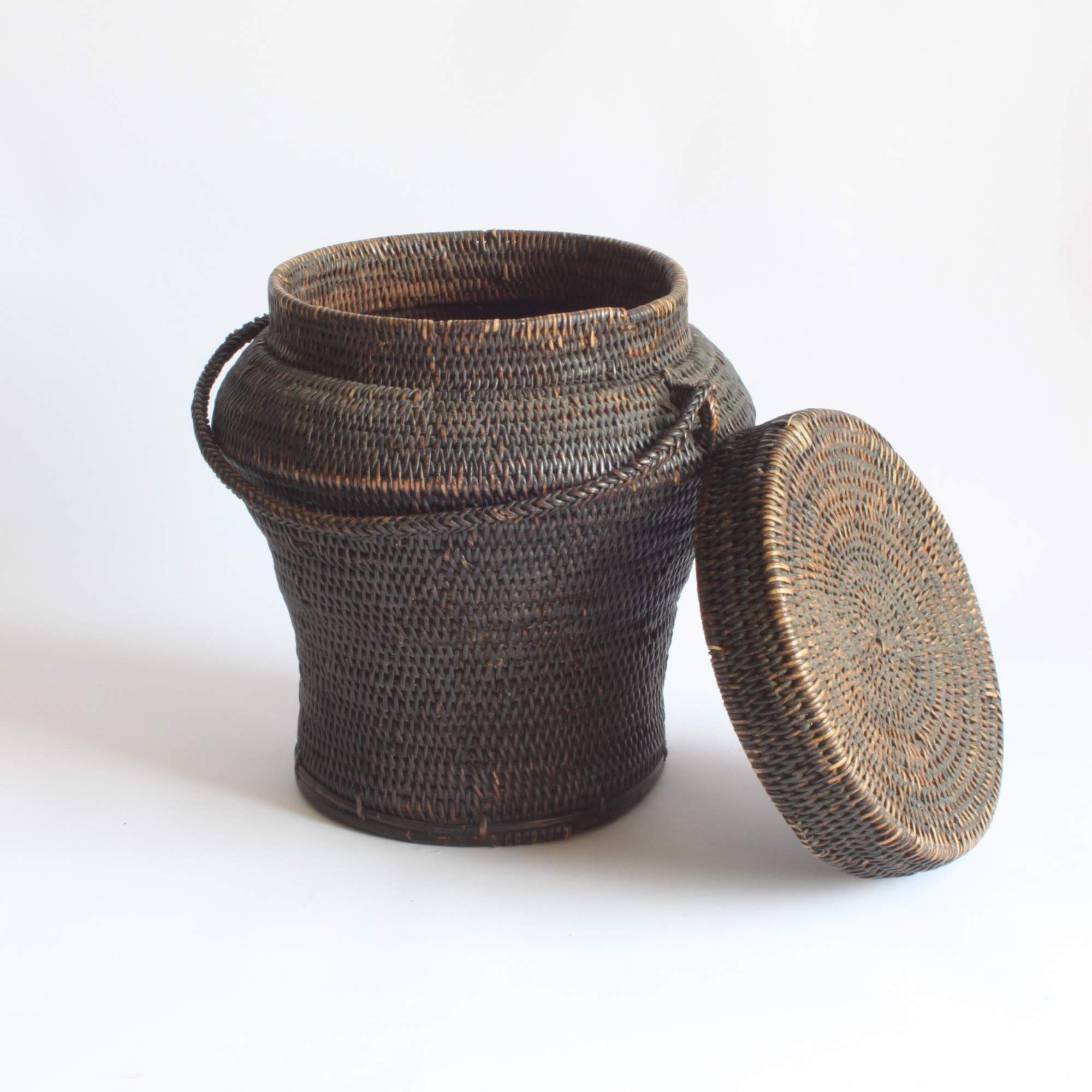 Ulbong rice storage basket, Ifugao Phillipines 1900s