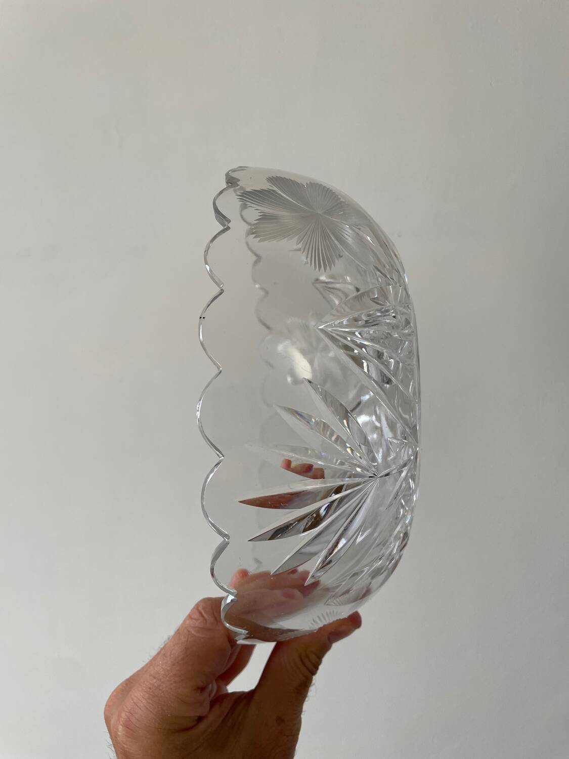 Saladier / coupe à fruits en cristal gravé