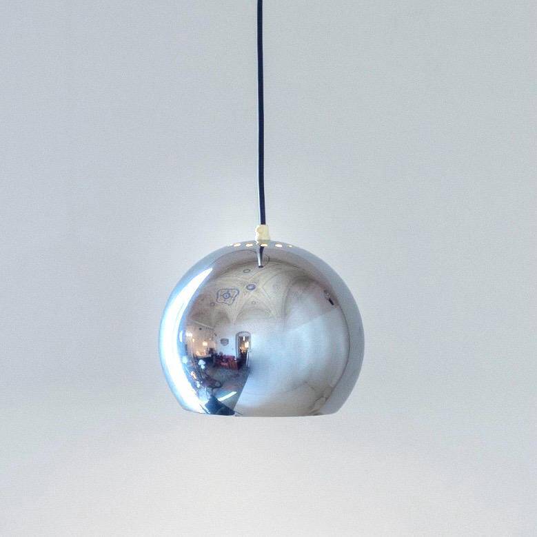 Mid - Century Modern Eye Ball Reggiani Pendant, Italy, Set of two