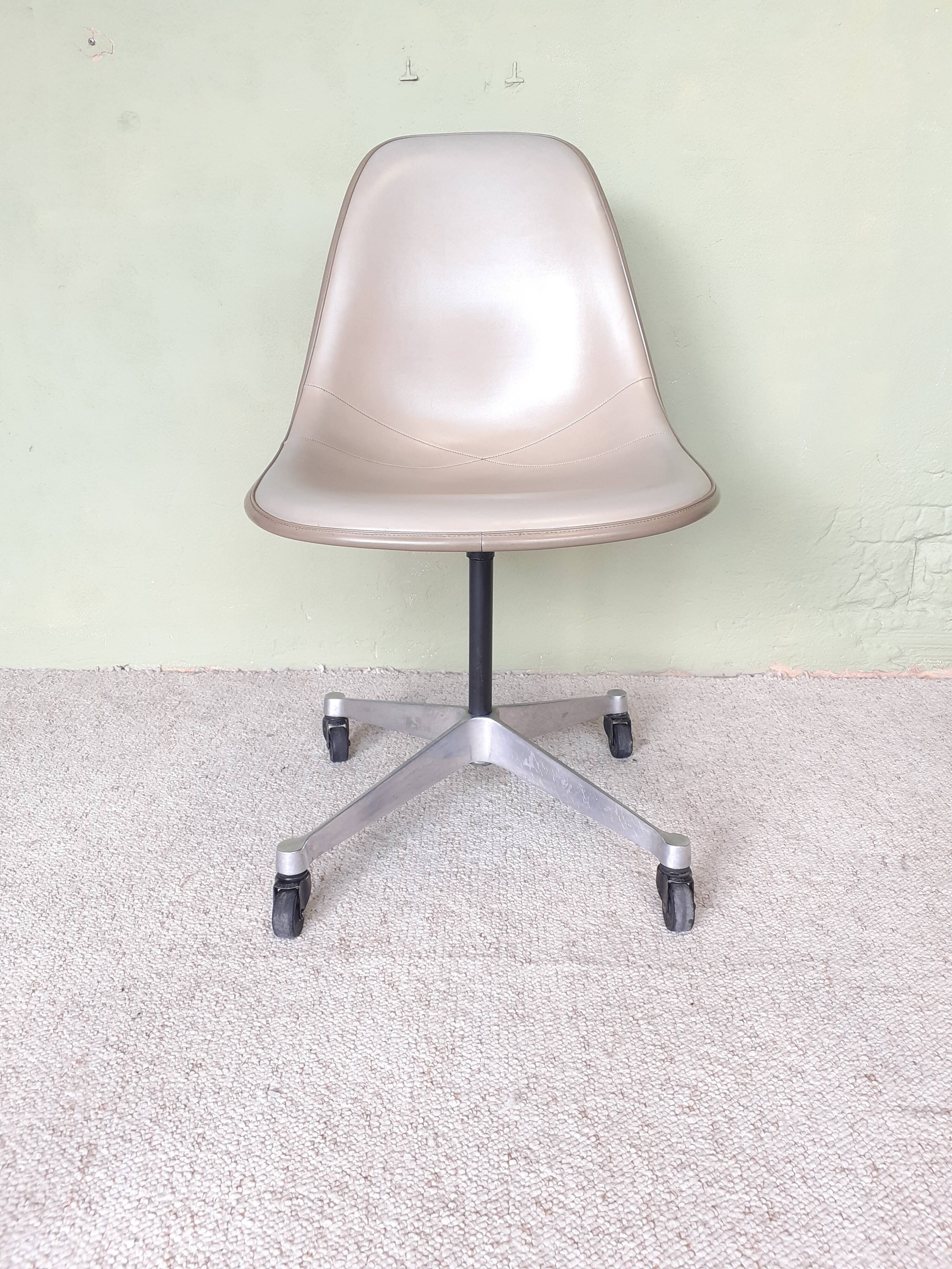 Eames Office Chair, Herman Miller Edition