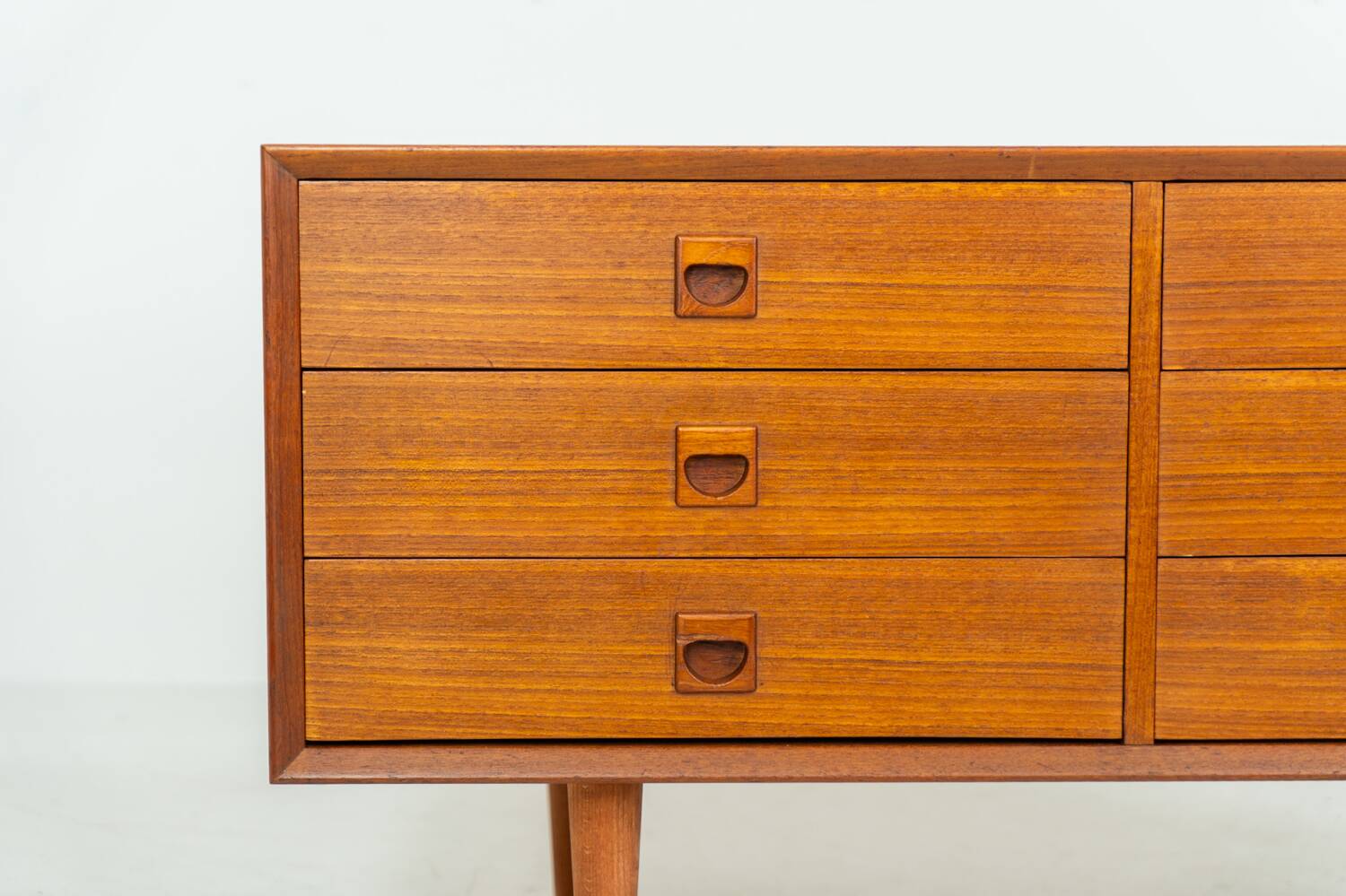 Commode basse par Erik Brouer pour Brouer Møbelfabrik (Danemark, 1960)