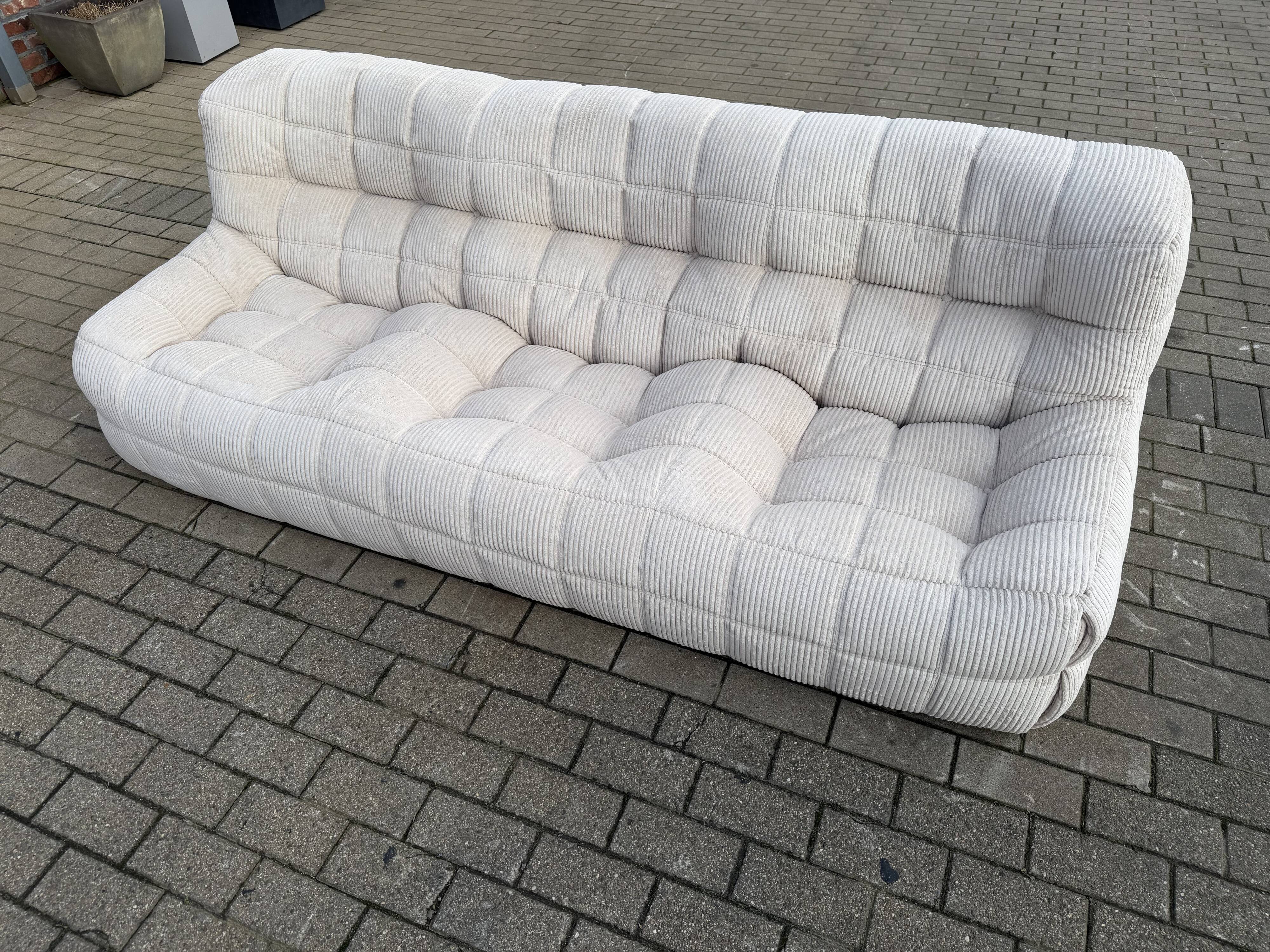 Ligne Roset Kashima set: 1x 1zit, 2x 2zit en 1x 3zit Beige Corduroy 10/10!!