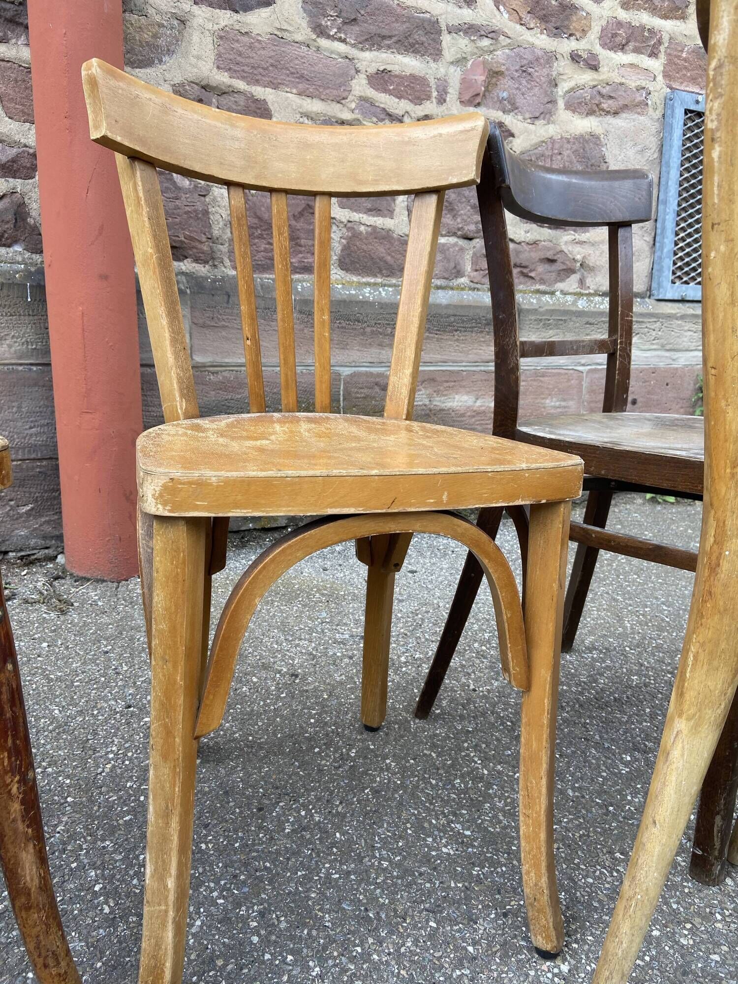 Lot of 6 chairs mismatched curved wood bistro