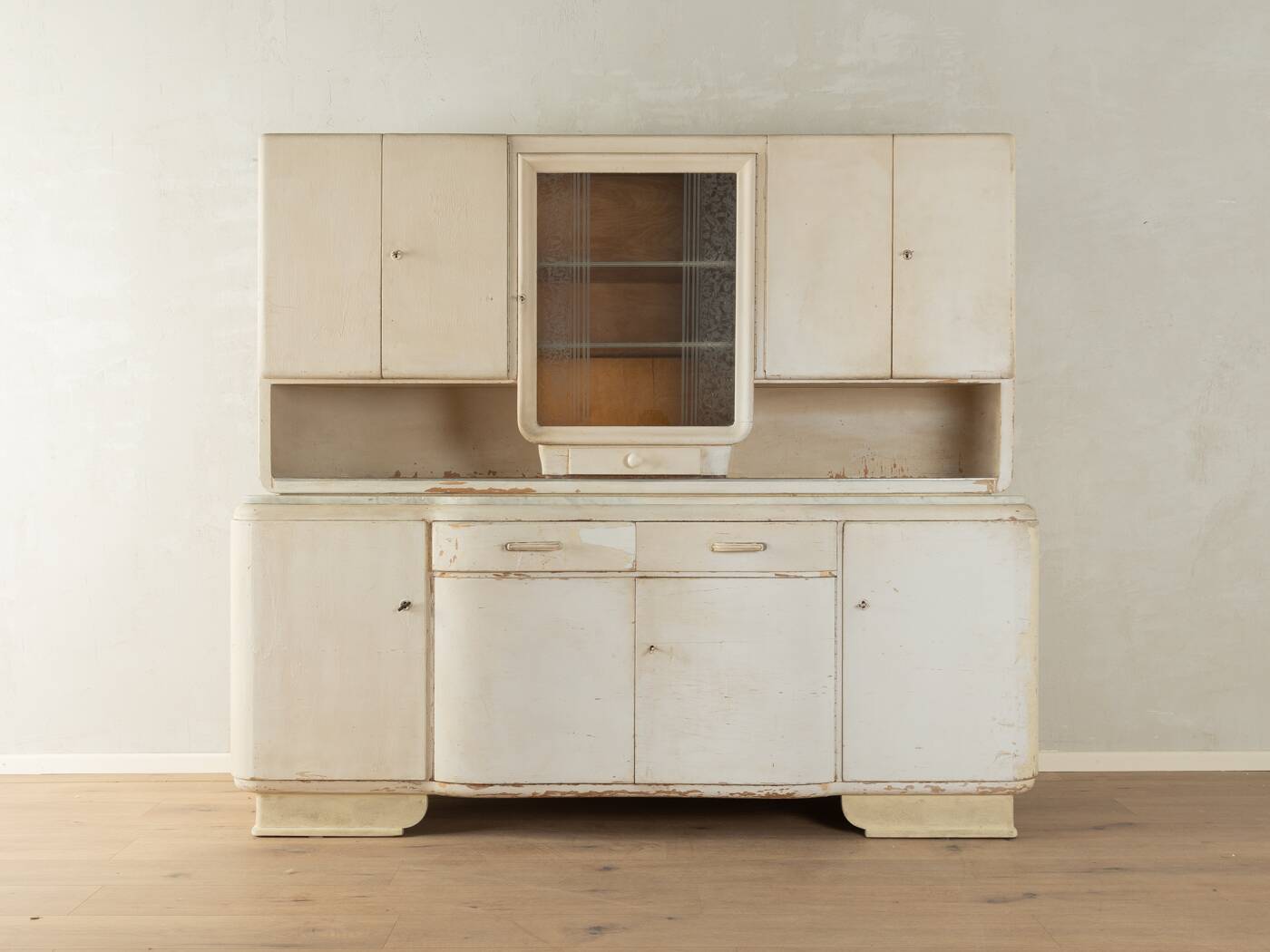 Art Déco kitchen cabinet