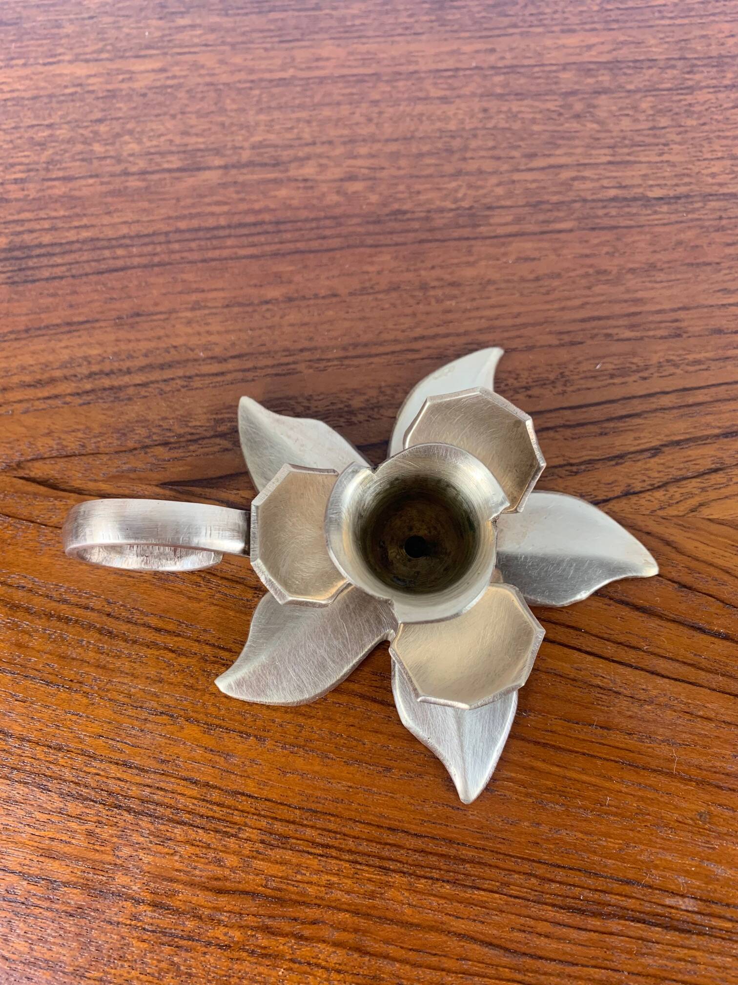 Brass flower candle holder with handle, 1960