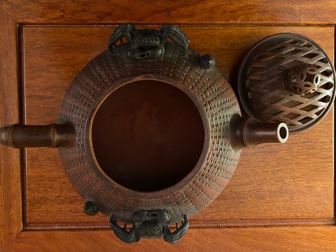 Decorative teapot - ceramic