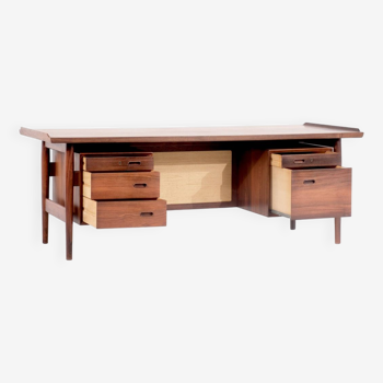 Bureau danois "207" en bois par Arne Vodder pour Sibast, Danemark années 1960s.