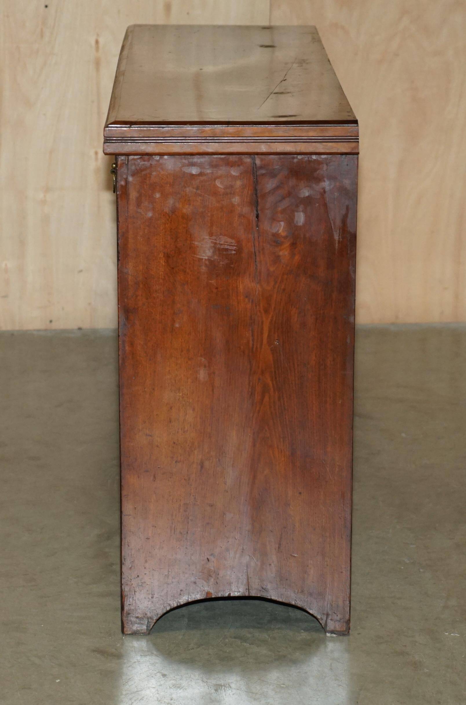 Victorian English oak rustic buffet circa 1880 with drawers.