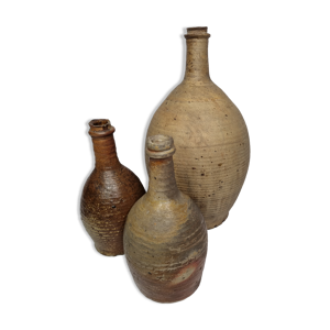 Ensemble de trois bonbonnes
