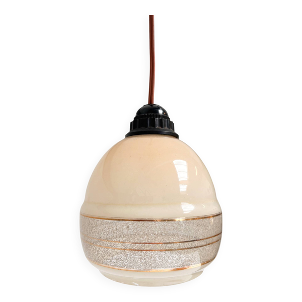 Lampe de plafond beige avec des accents dorés, années 1960.