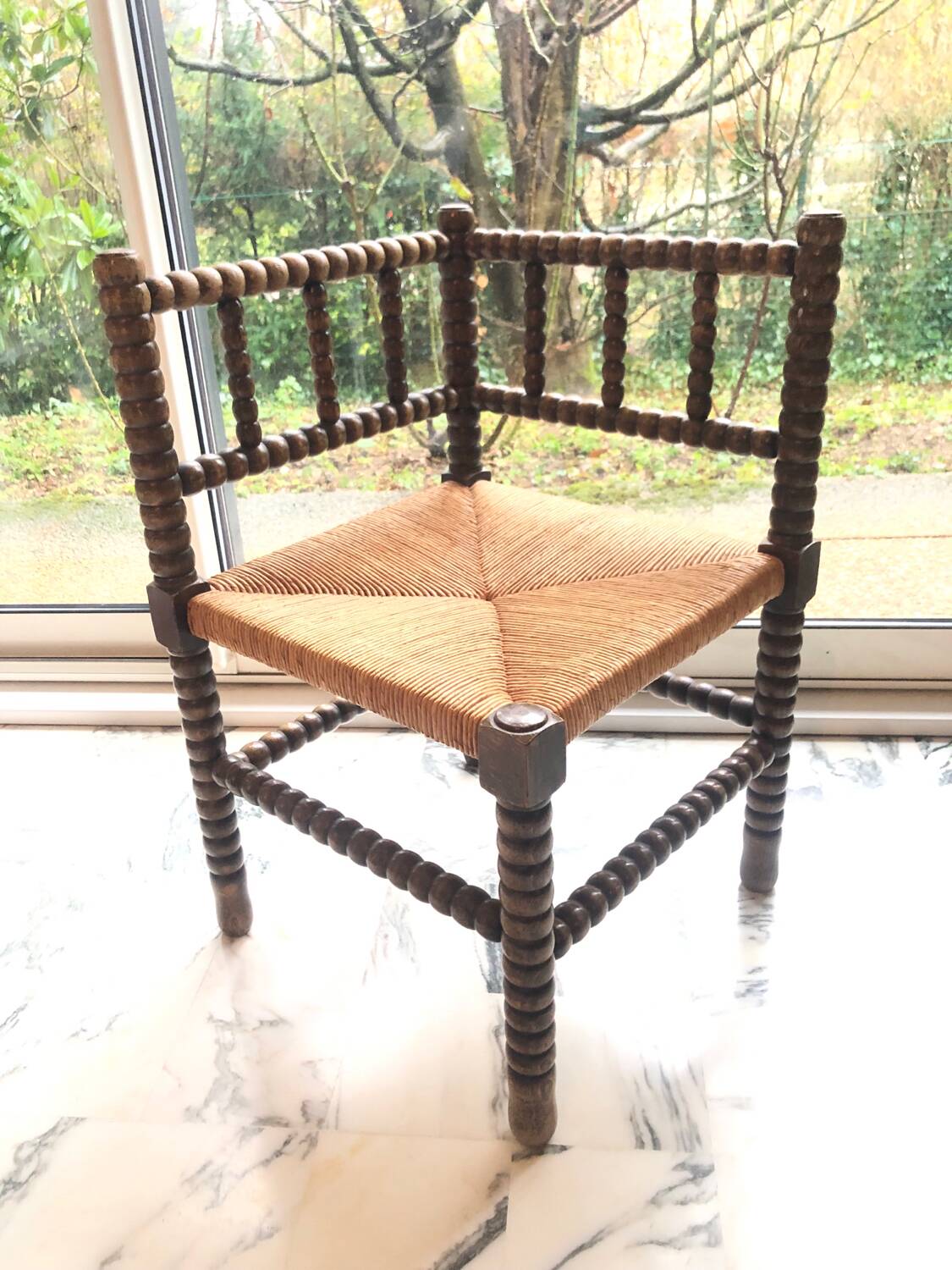 Art Deco corner chair in bobbin oak and straw, 1930s