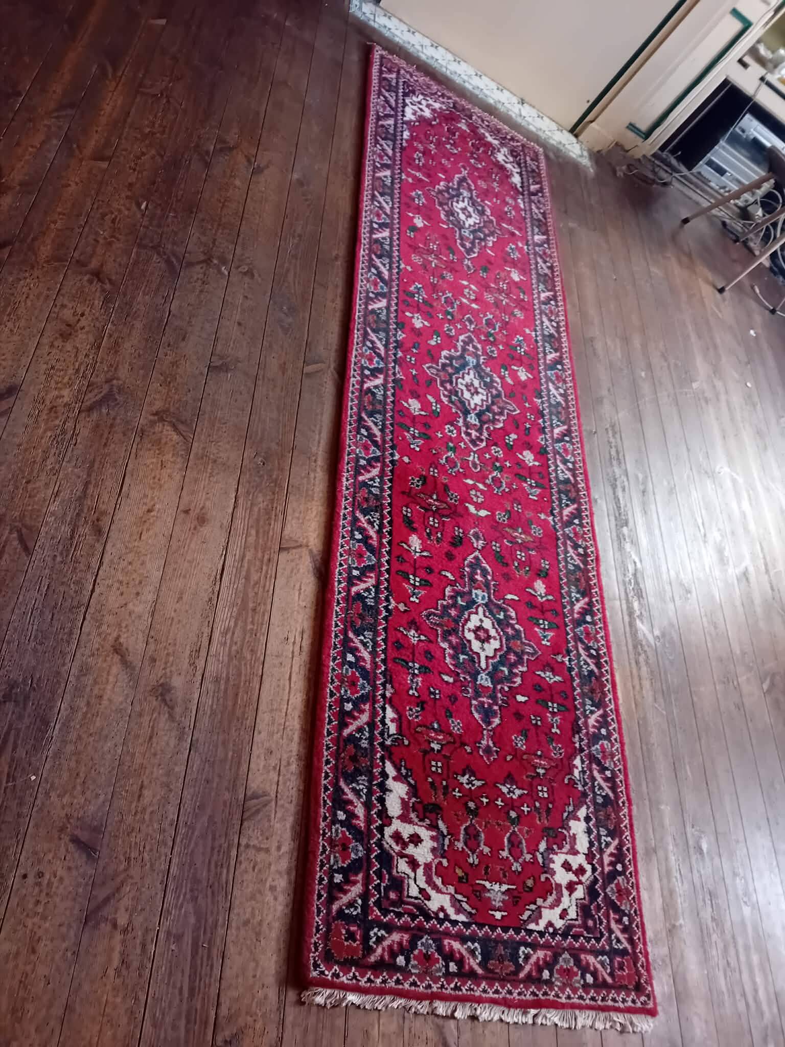 Handmade Indo-Keshan hallway rug 307x84cm