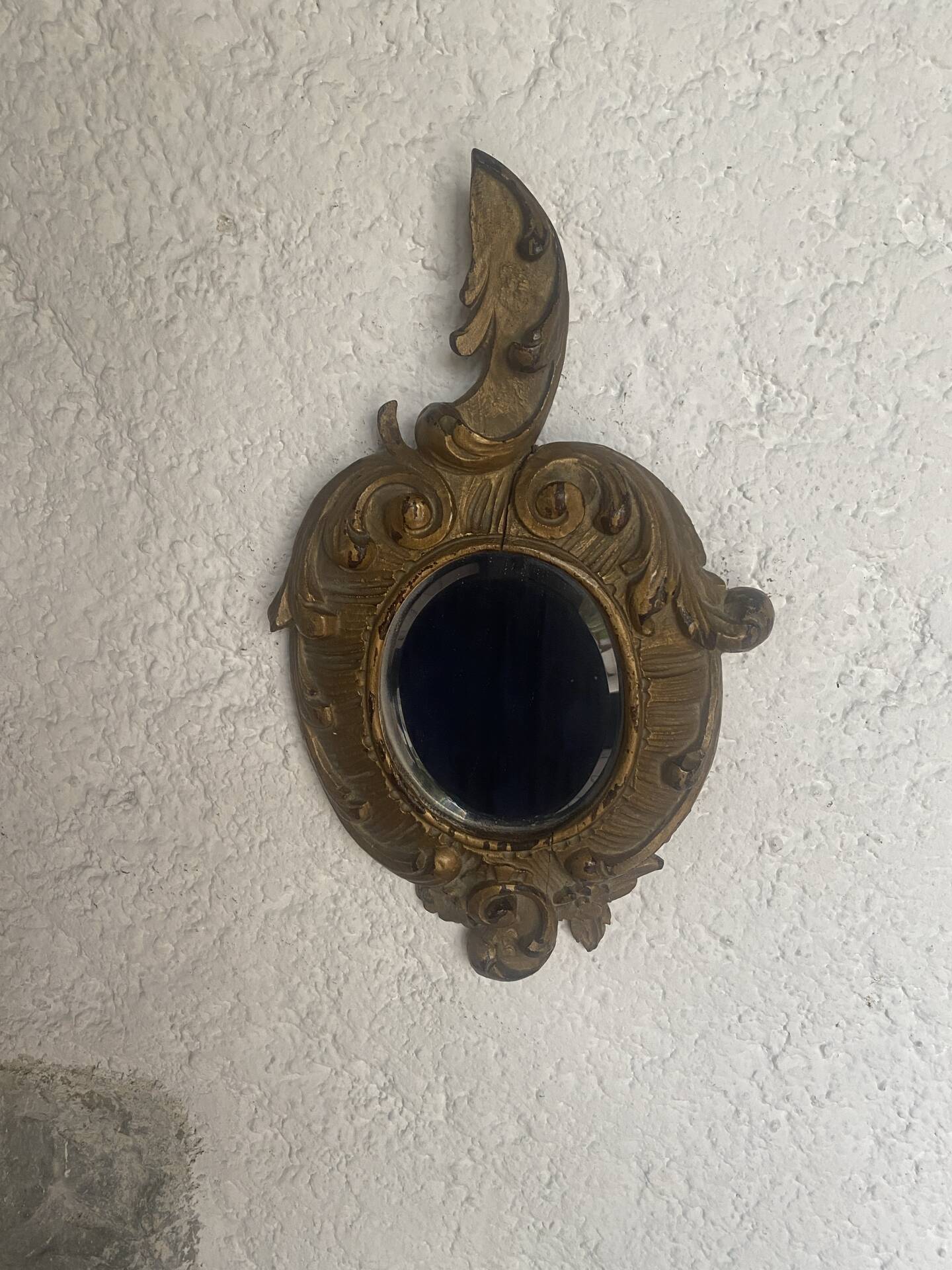 Miroir baroque en bois sculpté ancien