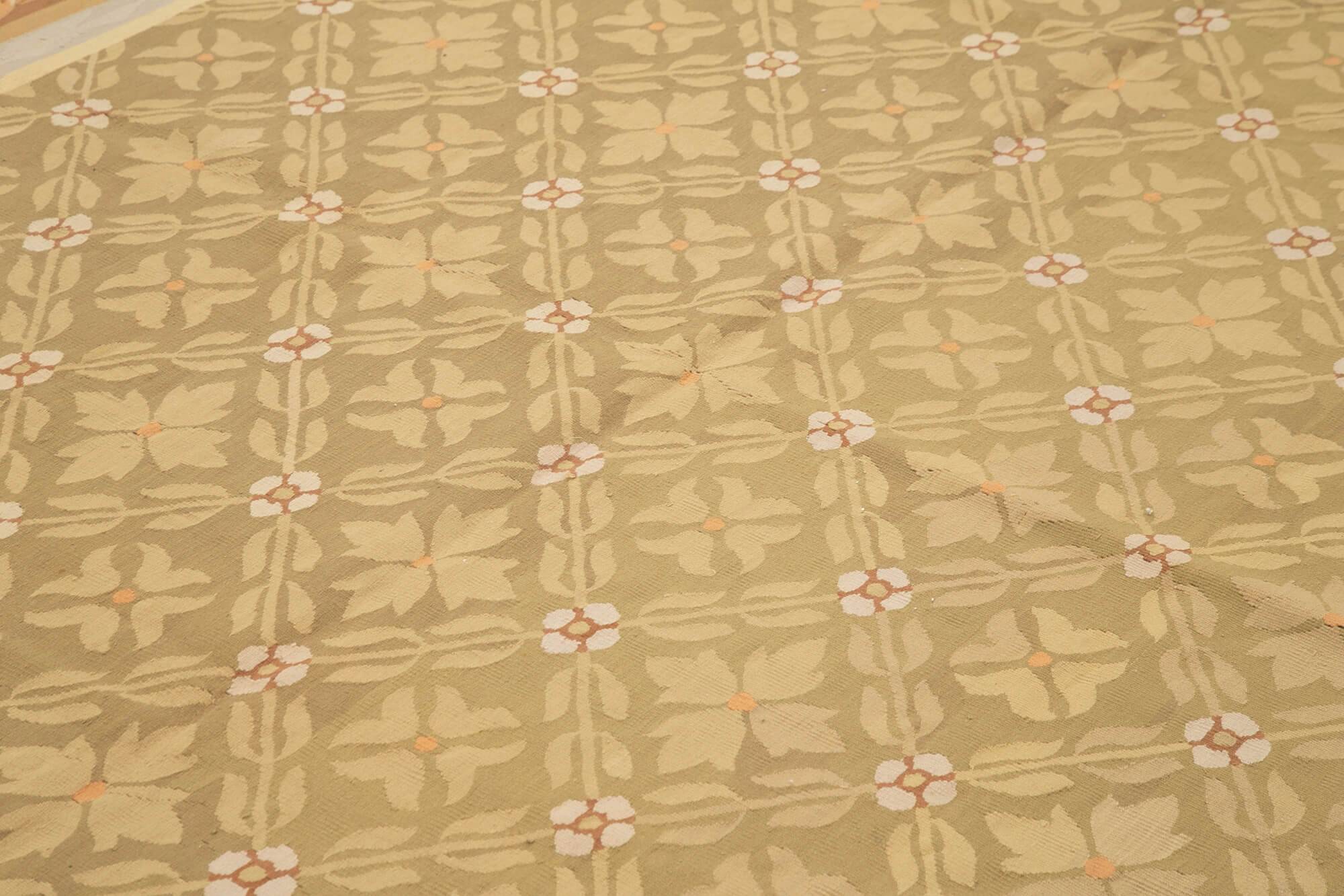 Handmade European Vintage Aubusson Kilim 263 cm x 362 cm