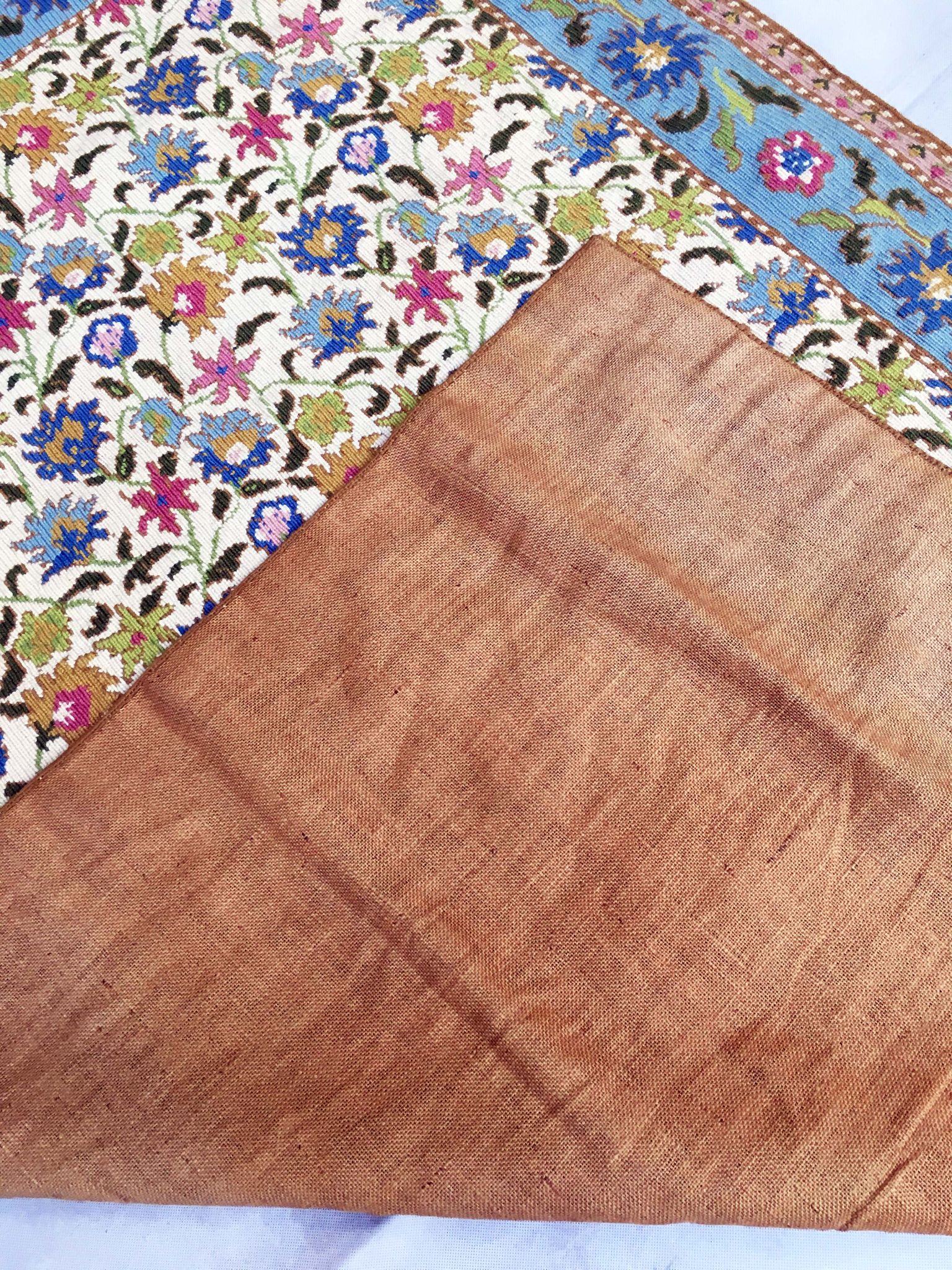 The Portugal hand made carpets: Arraiolos 190 x 130 cm