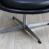 Fauteuil pivotant vintage en similicuir noir par Pastoe 60s