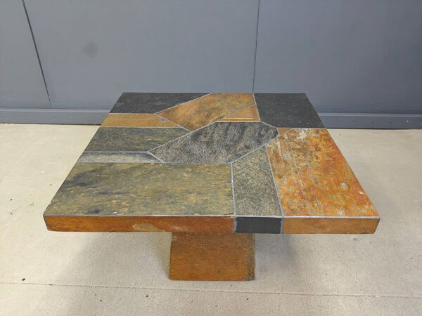 Table basse brutaliste en ardoise, années 1980