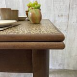 Extendable farm table