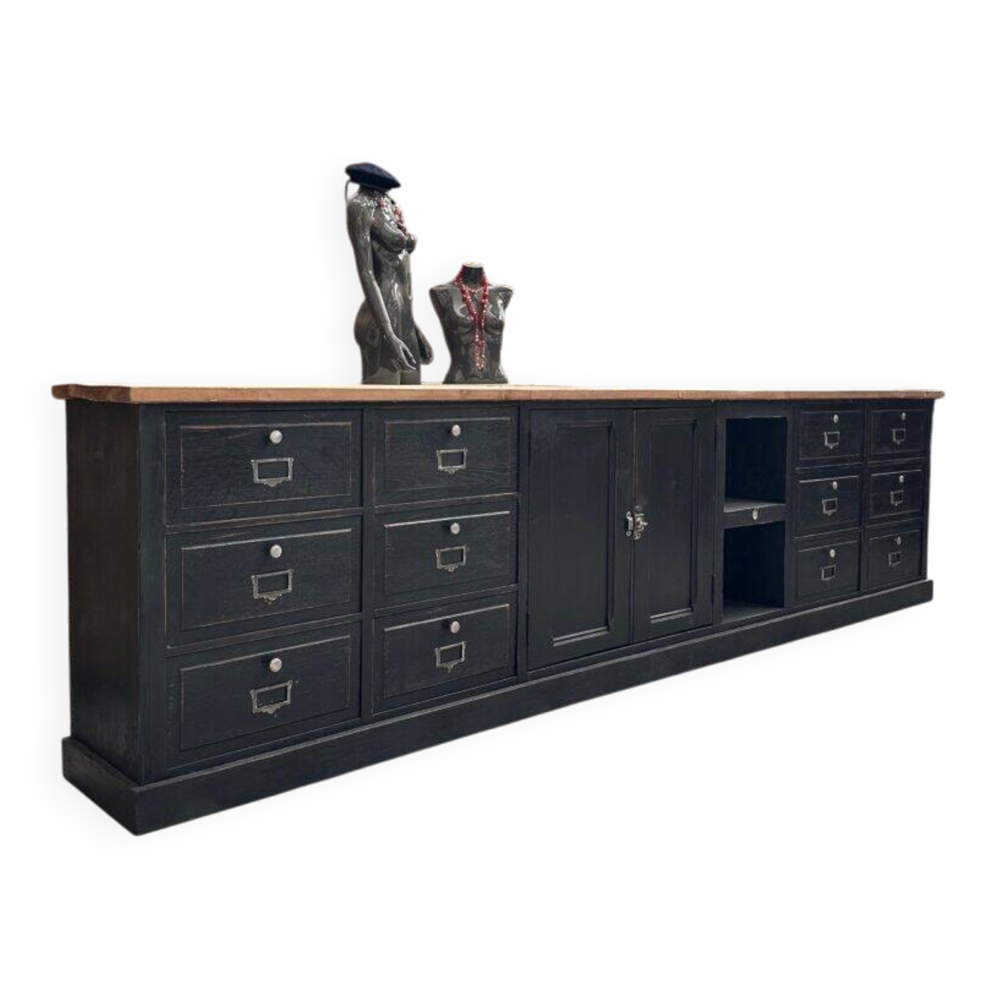 Handcrafted enfilade