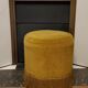 Pouf velours ocre
